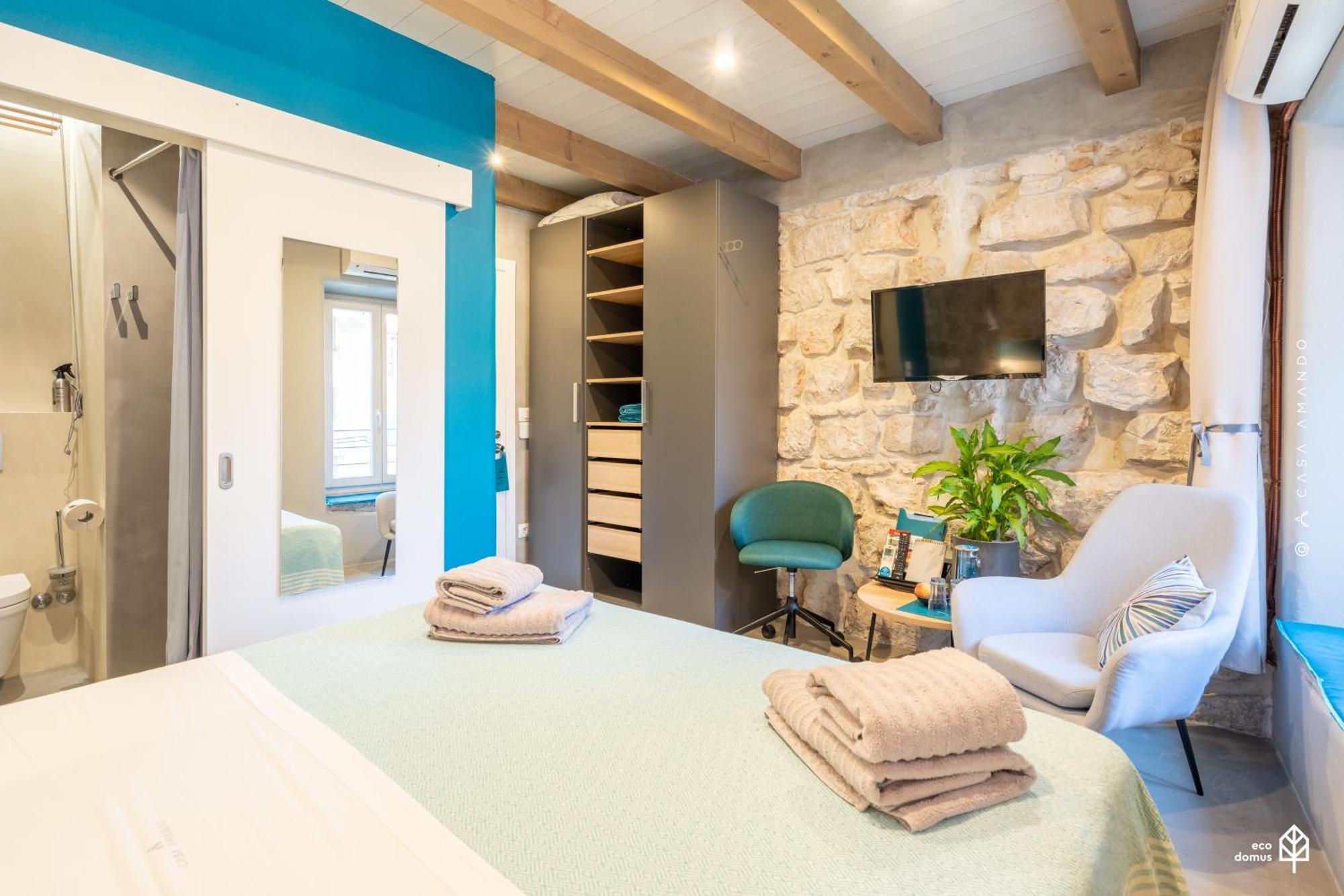 Bed and Breakfast Casa Amando Eco Boutique House Ровінь Номер фото